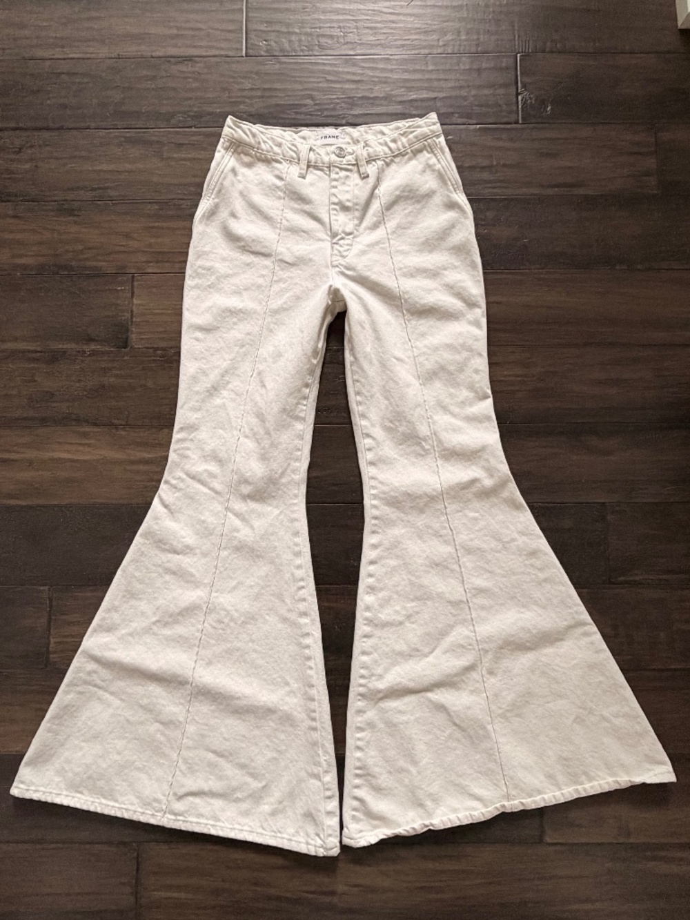 FRAME White Pleat Front Mega Flare Denim Jeans Sz 27 NEW $280!!